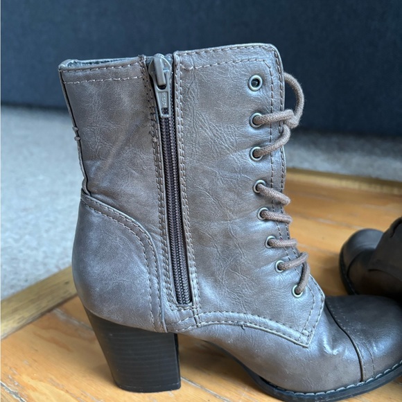 Lace-up gray/brown Boots - Picture 5 of 9